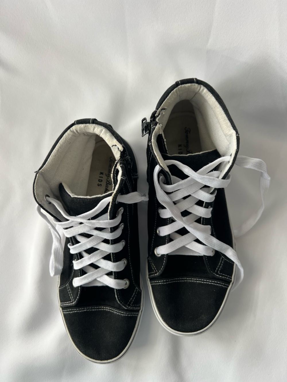 Tommy Bahama Big Girl Black Canvas High Top Unisex Sneakers Size 5 Lace Up & Zip - Picture 10 of 16
